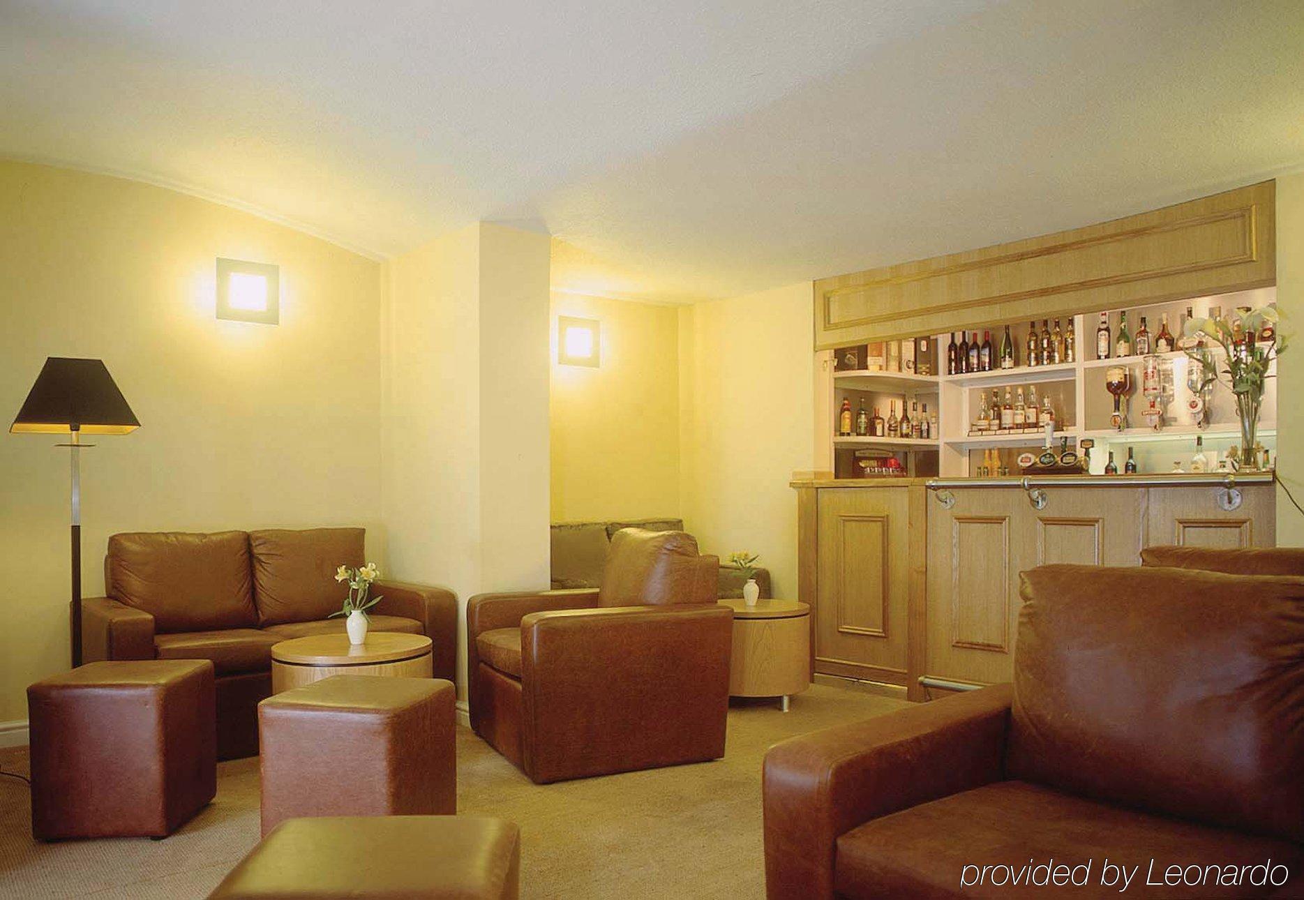 The Waterloo Hotel 베투스 이 코이드 레스토랑 사진