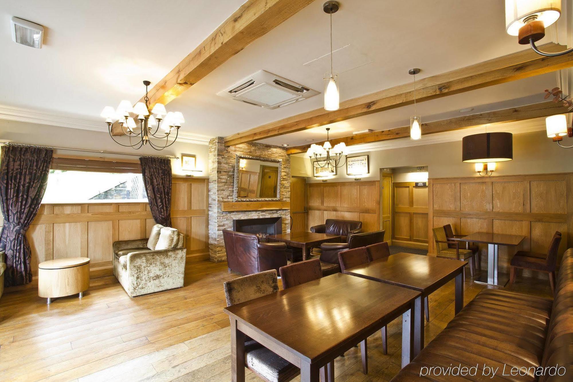 The Waterloo Hotel 베투스 이 코이드 레스토랑 사진